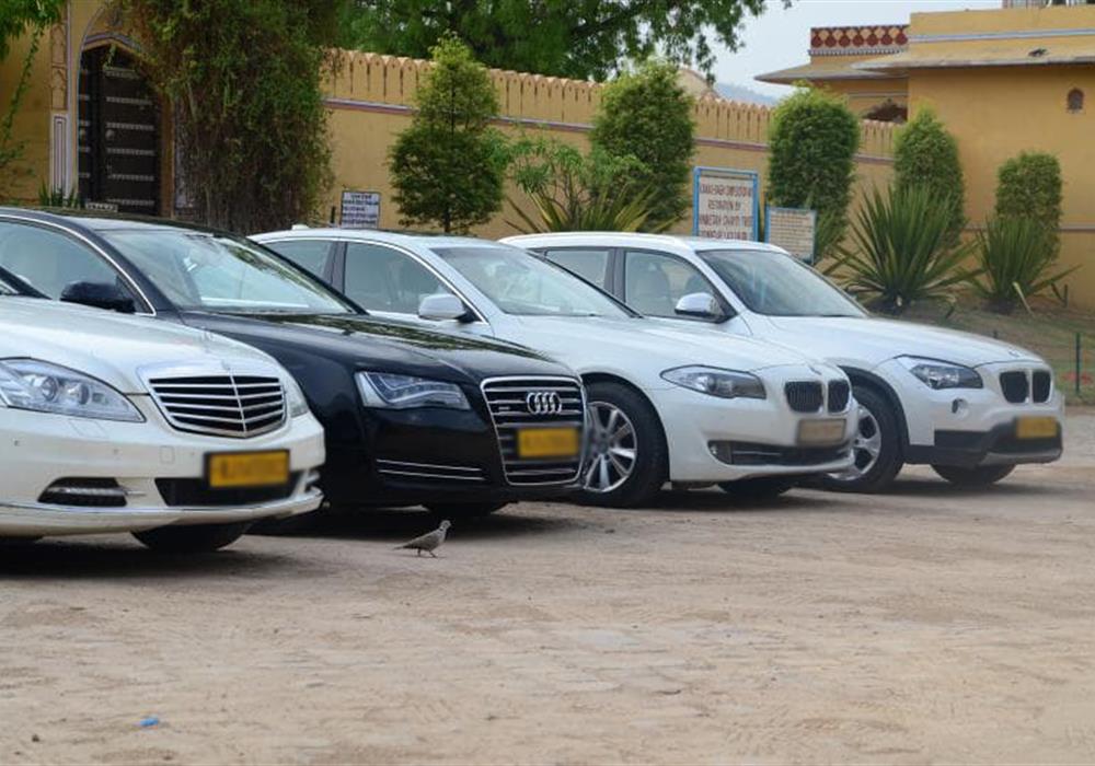 Luxury Vehicles Services